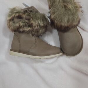 The Children's Place Tan Fur-Lined Boots